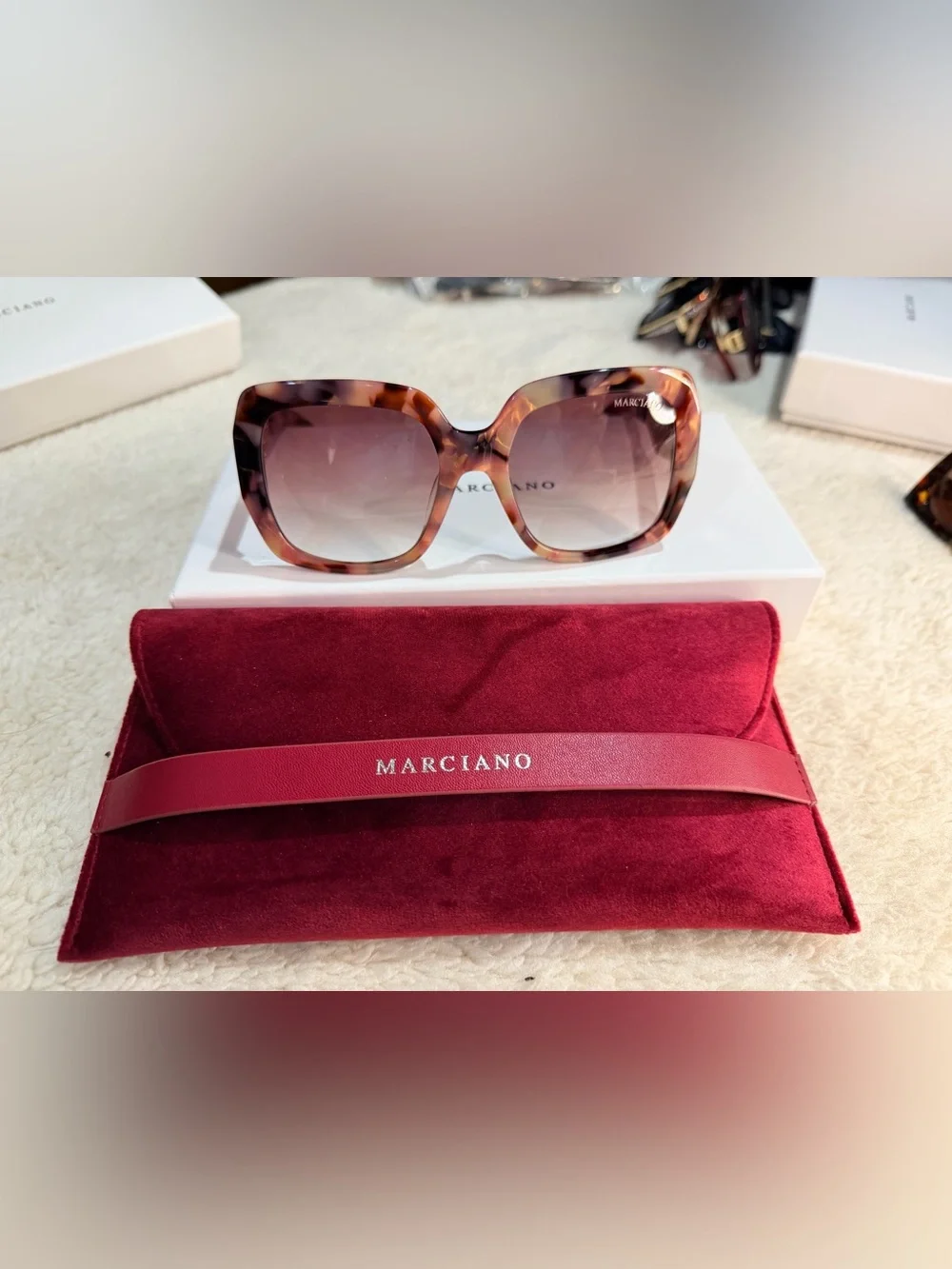 55. NEW Marciano Pink Tortoise Oversized Square Sunglasses  display picture 1